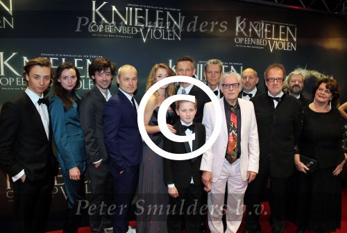 Amsterdam 22 februari 2016
Premiere Knielen op een Bed Violen in Tuschinski , Noortje Herlaar en partner Barry Atsma spelen de hoofdrol.