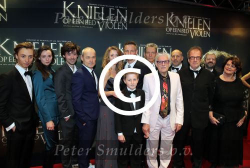 Amsterdam 22 februari 2016
Premiere Knielen op een Bed Violen in Tuschinski , Noortje Herlaar en partner Barry Atsma spelen de hoofdrol.