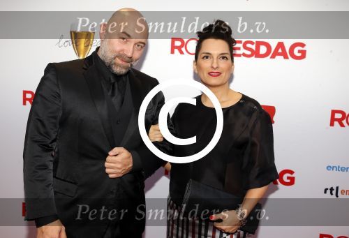 Amsterdam 7 maart 2016
Premiere Rokjesdag in Tuschinski met Regisseur Johan Nijenhuis, scenarioschrijver Evelien Hagebeek, Lieke van Lexmond, Birgit Schuurman, Toprak YalÃ§iner, Ferdi Stofmeel, Anne-Marie Jung, Martijn Fischer, Esmee van Kampen, Melissa Drost, David Lucieer, Carly Wijs, Hassan Salah Slaby, Manuel Broekman, Jim Bakkum, Barbara Sloesen, Stijn Fransen, Loek Peters.