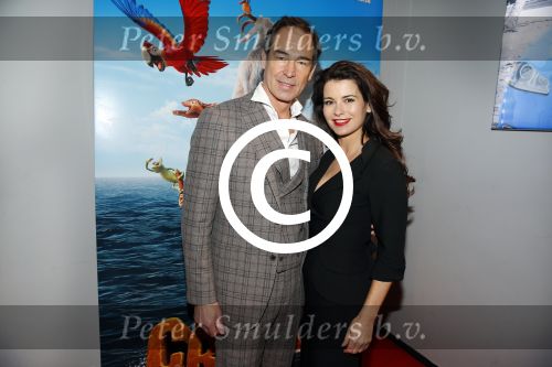 Amsterdam 14 februari 2016
Premiere Robinson Crusoe in pathe arena.
Caroline de Bruijn en Erik de Vogel