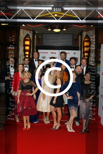 Amsterdam 7 maart 2016
Premiere Rokjesdag in Tuschinski met Regisseur Johan Nijenhuis, scenarioschrijver Evelien Hagebeek, Lieke van Lexmond, Birgit Schuurman, Toprak YalÃ§iner, Ferdi Stofmeel, Anne-Marie Jung, Martijn Fischer, Esmee van Kampen, Melissa Drost, David Lucieer, Carly Wijs, Hassan Salah Slaby, Manuel Broekman, Jim Bakkum, Barbara Sloesen, Stijn Fransen, Loek Peters.