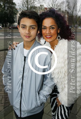 Amsterdam 13 februari 2016 
Premiere Zootropolis in het tropenmuseum.
Chimene van Oosterhout en zoon Lyam Last