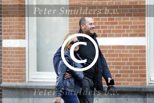 Amsterdam 12 februari 2016 
Connie Breukhoven met verloofde Eugene v Dun op straat