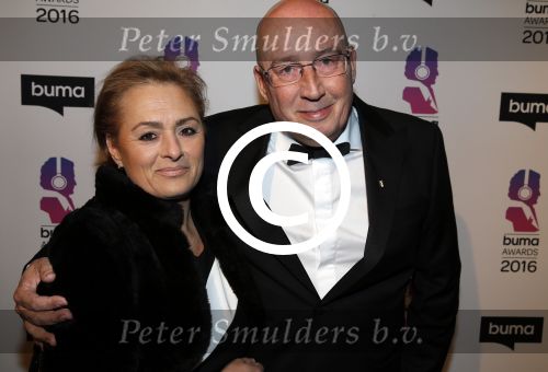 Hilversum 15 februari 2016
Buma awards in studio 21 op het mediapark. Daniel Dekker met vrouw