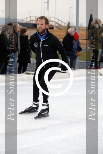 Biddinghuizen 6 maart 2016
De hollandse 100 georganiseerd door prins Bernhard jr . 10 km schaatsen en 90km fietsen .
De opbrengst gaat naar het onderzoek tegen lymphe klier kanker. Danny Menken met broer en Jeroen v Noort