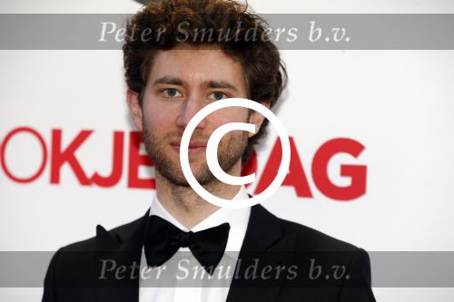 Amsterdam 7 maart 2016
Premiere Rokjesdag in Tuschinski met Regisseur Johan Nijenhuis, scenarioschrijver Evelien Hagebeek, Lieke van Lexmond, Birgit Schuurman, Toprak YalÃ§iner, Ferdi Stofmeel, Anne-Marie Jung, Martijn Fischer, Esmee van Kampen, Melissa Drost, David Lucieer, Carly Wijs, Hassan Salah Slaby, Manuel Broekman, Jim Bakkum, Barbara Sloesen, Stijn Fransen, Loek Peters.