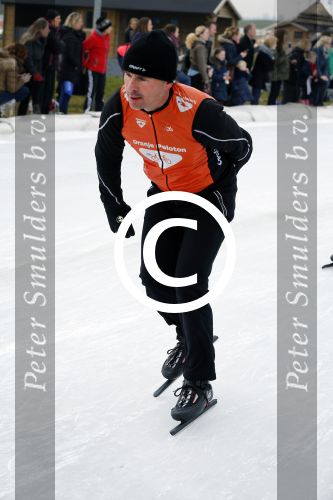 Biddinghuizen 6 maart 2016
De hollandse 100 georganiseerd door prins Bernhard jr . 10 km schaatsen en 90km fietsen .
De opbrengst gaat naar het onderzoek tegen lymphe klier kanker. Eric Breukink