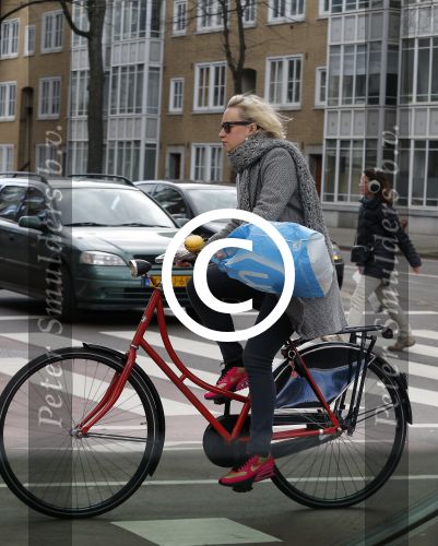 Amsterdam 15 februari 2016
Eva Jinek op straat in Amsterdam zuid.