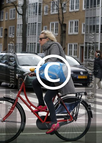 Amsterdam 15 februari 2016
Eva Jinek op straat in Amsterdam zuid.