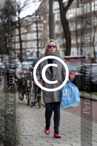 Amsterdam 15 februari 2016
Eva Jinek op straat in Amsterdam zuid.