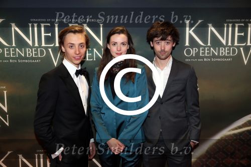 Amsterdam 22 februari 2016
Premiere Knielen op een Bed Violen in Tuschinski , Noortje Herlaar en partner Barry Atsma spelen de hoofdrol. Nils Verkooijen, Gaite Jansen, Willem Voogd