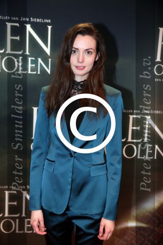 Amsterdam 22 februari 2016
Premiere Knielen op een Bed Violen in Tuschinski , Noortje Herlaar en partner Barry Atsma spelen de hoofdrol. Nils Verkooijen, Gaite Jansen, Willem Voogd