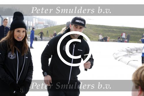 Biddinghuizen 6 maart 2016
De hollandse 100 georganiseerd door prins Bernhard jr . 10 km schaatsen en 90km fietsen .
De opbrengst gaat naar het onderzoek tegen lymphe klier kanker. Hanni Hanna met Rossana Kluivert en Shane