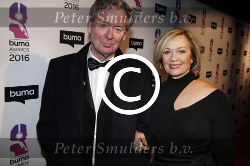 Hilversum 15 februari 2016
Buma awards in studio 21 op het mediapark.
Harry v Hoof en Els v Hoof