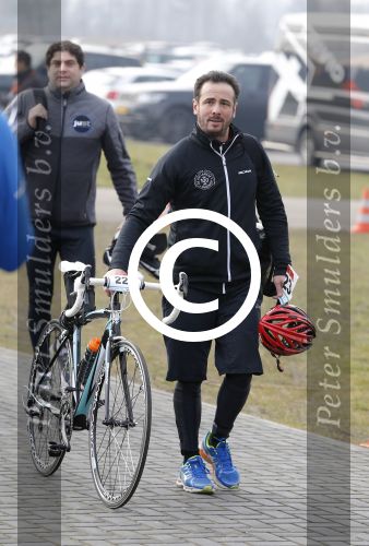 Biddinghuizen 6 maart 2016
De hollandse 100 georganiseerd door prins Bernhard jr . 10 km schaatsen en 90km fietsen .
De opbrengst gaat naar het onderzoek tegen lymphe klier kanker. Jeroen v Noort