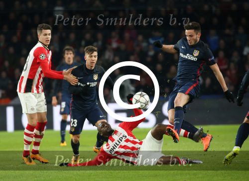 Eindhoven, 24 Februari 2016
1/8 Finale PSV-Atletico Madrid, eindstand 0-0
Jetro Willems in duel met Antoine Griezmann Marco v Ginkel