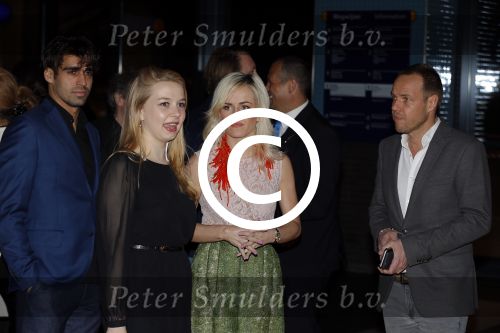 Amsterdam 7 maart 2016 
Uitreiking tv beelden in de passengers terminal .
Josje Huisman met Maurice Kroon
