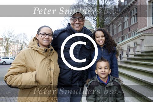 Amsterdam 13 februari 2016 
Premiere Zootropolis in het tropenmuseum. Jurgen Raymann met familieleden
