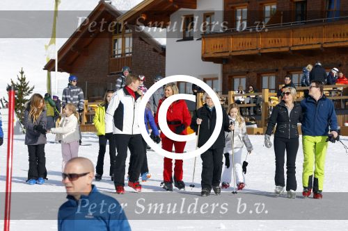 Lech, 22 Februari 2016
Jaarlijkse fotopersdag Koninklijk huis
Koning Willem Alexander Koningin Maxima Prinses Amalia Prinses Alexia Prinses Ariane Prins Constatijn Prinses Laurentien Prinses Eloise Prins Claus-Casimir en Prinses Leonore Prinses Beatrix