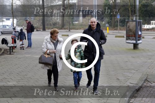 Amsterdam 13 februari 2016 
Premiere Zootropolis in het tropenmuseum. Lange Frans met zoon en ex schoonmoeder