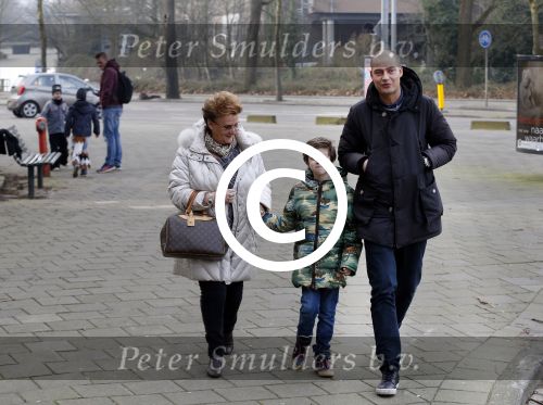 Amsterdam 13 februari 2016 
Premiere Zootropolis in het tropenmuseum. Lange Frans met zoon en ex schoonmoeder