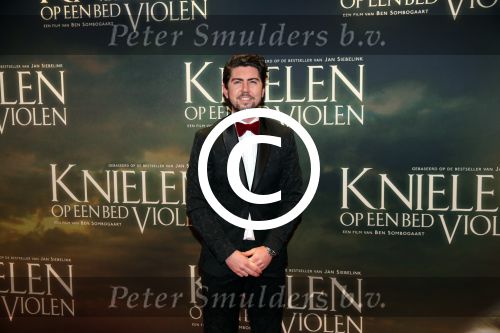 Amsterdam 22 februari 2016
Premiere Knielen op een Bed Violen in Tuschinski , Noortje Herlaar en partner Barry Atsma spelen de hoofdrol. Lennart Timmerman