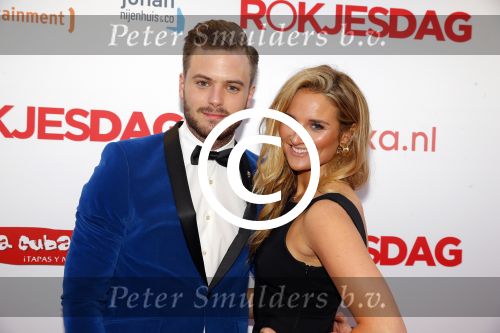 Amsterdam 7 maart 2016
Premiere Rokjesdag in Tuschinski met Regisseur Johan Nijenhuis, scenarioschrijver Evelien Hagebeek, Lieke van Lexmond, Birgit Schuurman, Toprak YalÃ§iner, Ferdi Stofmeel, Anne-Marie Jung, Martijn Fischer, Esmee van Kampen, Melissa Drost, David Lucieer, Carly Wijs, Hassan Salah Slaby, Manuel Broekman, Jim Bakkum, Barbara Sloesen, Stijn Fransen, Loek Peters.