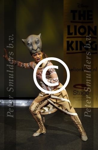Amsterdam 16 februari 2016 
Presentatie van de Lion king in het stedelijk museum door Albert Verlinde en irene Moors.