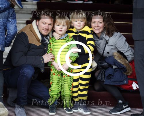 Amsterdam 13 februari 2016 
Premiere Zootropolis in het tropenmuseum.
Luc Peters met gezin