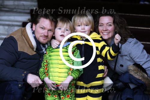 Amsterdam 13 februari 2016 
Premiere Zootropolis in het tropenmuseum.
Luc Peters met gezin