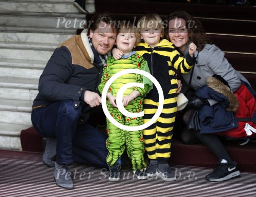 Amsterdam 13 februari 2016 
Premiere Zootropolis in het tropenmuseum.
Luc Peters met gezin