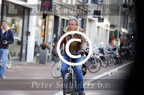 Amsterdam 16 februari 2016 
Maarten Spanjer op zijn fiets in de pc hooftstraat