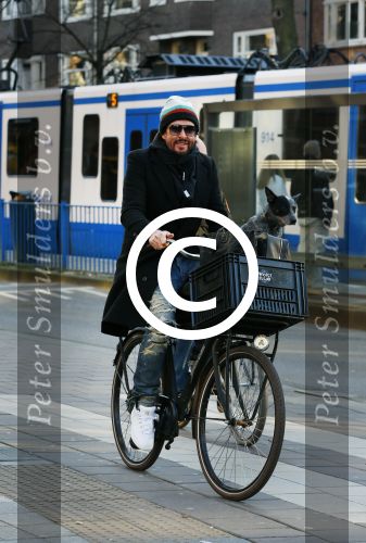 Amsterdam 16 februari 2016 
Mari v d Ven bij zijn huis dat hij net verkocht heeft.