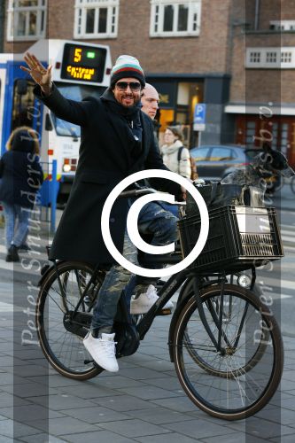 Amsterdam 16 februari 2016 
Mari v d Ven bij zijn huis dat hij net verkocht heeft.