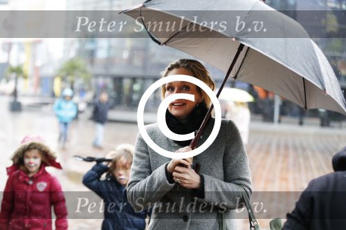 Amsterdam 14 februari 2016
Premiere Robinson Crusoe in pathe arena.
Marlayne Sahupala met dochter