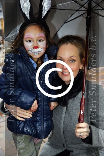 Amsterdam 14 februari 2016
Premiere Robinson Crusoe in pathe arena.
Marlayne Sahupala met dochter