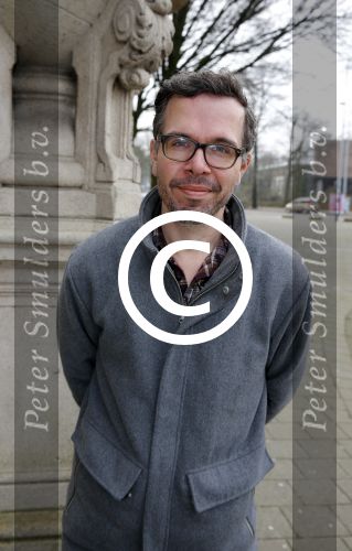 Amsterdam 13 februari 2016 
Premiere Zootropolis in het tropenmuseum. Michiel Veenstra met gezin