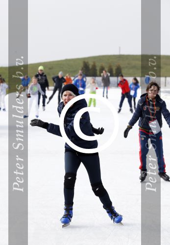 Biddinghuizen 6 maart 2016
De hollandse 100 georganiseerd door prins Bernhard jr . 10 km schaatsen en 90km fietsen .
De opbrengst gaat naar het onderzoek tegen lymphe klier kanker. Monique des Bouvrie