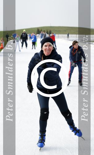 Biddinghuizen 6 maart 2016
De hollandse 100 georganiseerd door prins Bernhard jr . 10 km schaatsen en 90km fietsen .
De opbrengst gaat naar het onderzoek tegen lymphe klier kanker. Monique des Bouvrie