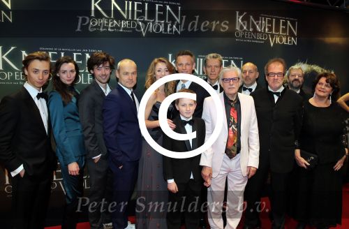 Amsterdam 22 februari 2016
Premiere Knielen op een Bed Violen in Tuschinski , Noortje Herlaar en partner Barry Atsma spelen de hoofdrol.