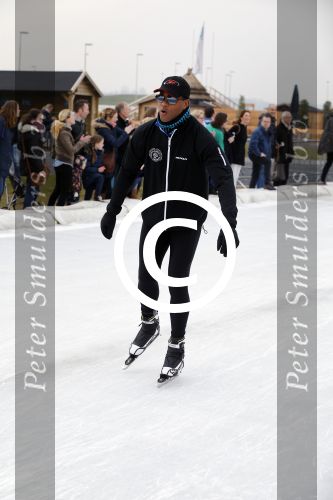 Biddinghuizen 6 maart 2016
De hollandse 100 georganiseerd door prins Bernhard jr . 10 km schaatsen en 90km fietsen .
De opbrengst gaat naar het onderzoek tegen lymphe klier kanker. Patrick Kluivert