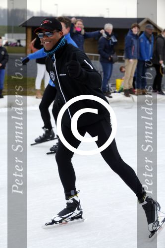 Biddinghuizen 6 maart 2016
De hollandse 100 georganiseerd door prins Bernhard jr . 10 km schaatsen en 90km fietsen .
De opbrengst gaat naar het onderzoek tegen lymphe klier kanker. Patrick Kluivert