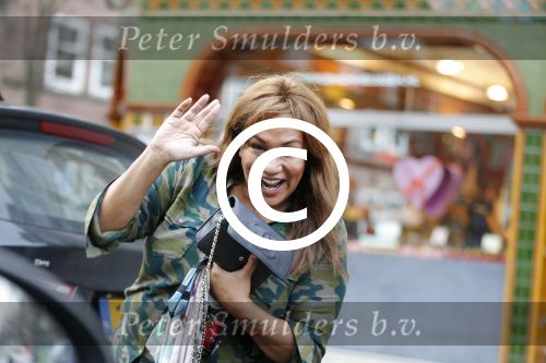 Amsterdam 12 februari 2016 
Patty Brard op straat.