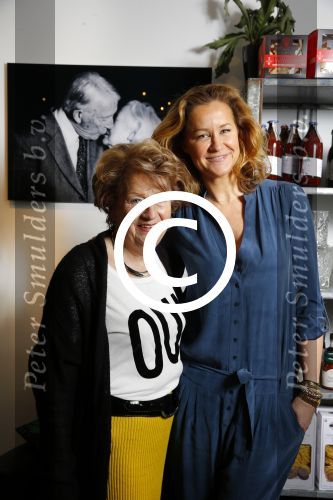Laren 14 februari 2016
Opening expositie van Paulien Huizinga. Paulien met moeder