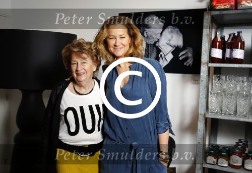 Laren 14 februari 2016
Opening expositie van Paulien Huizinga. Paulien met moeder