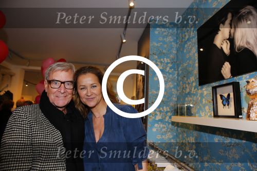 Laren 14 februari 2016
Opening expositie van Paulien Huizinga. Paulien met partner Edgar Vos Geert