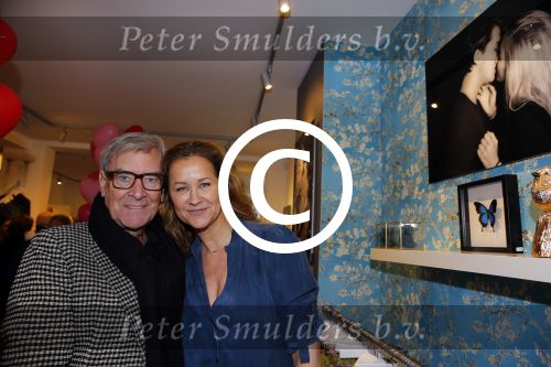 Laren 14 februari 2016
Opening expositie van Paulien Huizinga. Paulien met partner Edgar Vos Geert