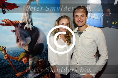 Amsterdam 14 februari 2016
Premiere Robinson Crusoe in pathe arena. Pip Pellens met Pim Wessels