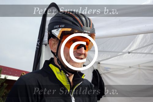 Biddinghuizen 6 maart 2016
De hollandse 100 georganiseerd door prins Bernhard jr . 10 km schaatsen en 90km fietsen .
De opbrengst gaat naar het onderzoek tegen lymphe klier kanker.