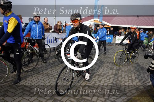 Biddinghuizen 6 maart 2016
De hollandse 100 georganiseerd door prins Bernhard jr . 10 km schaatsen en 90km fietsen .
De opbrengst gaat naar het onderzoek tegen lymphe klier kanker.